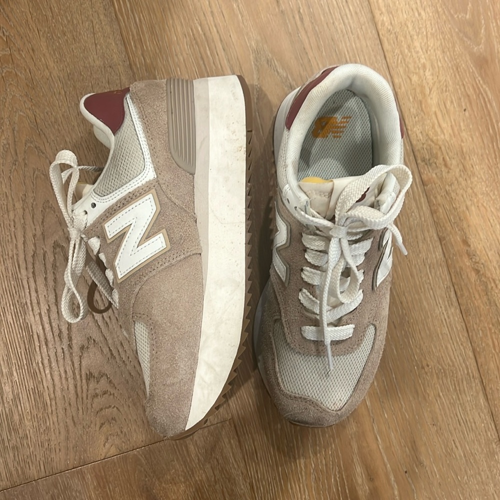 New Balance Platform sneakers